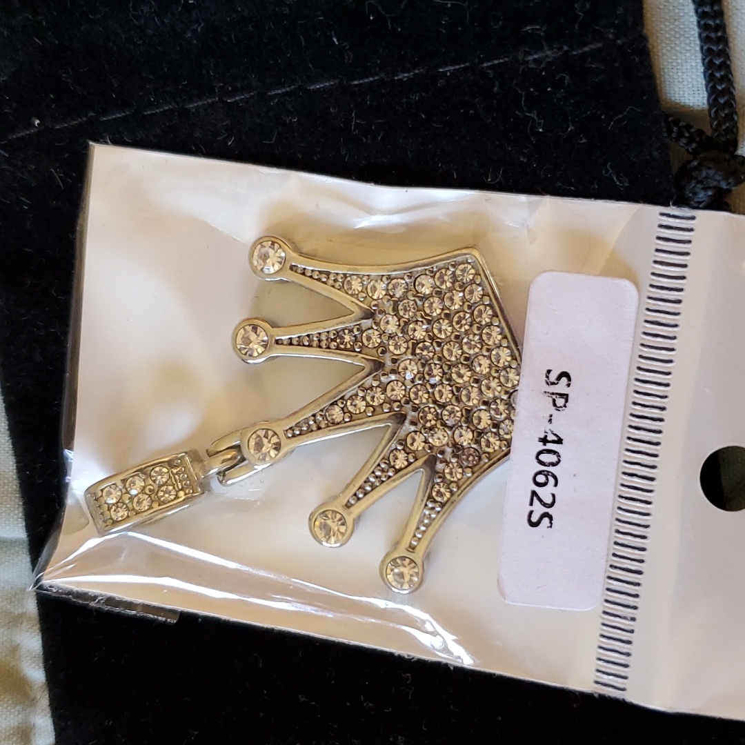 Nib Hip Hop Bling Crown Pendant With Rhinestones